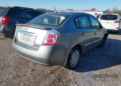 2012 Nissan Sentra 2.0 S z USA, uszkodzony, nr VIN 3N1AB6AP9CL696588